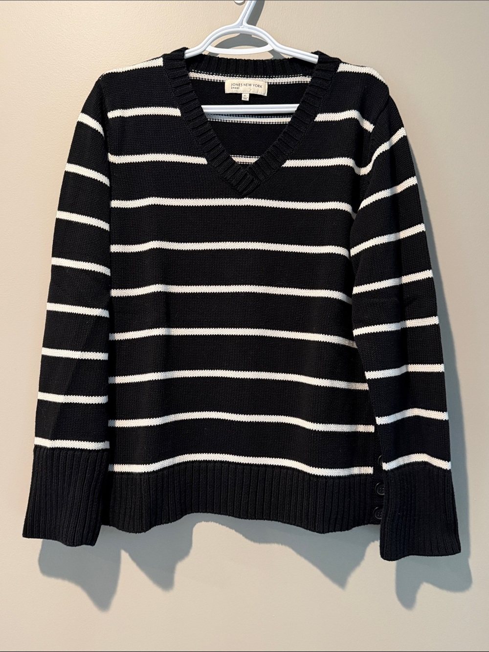 Jones New York Black and White Striped V-Neck Sweater